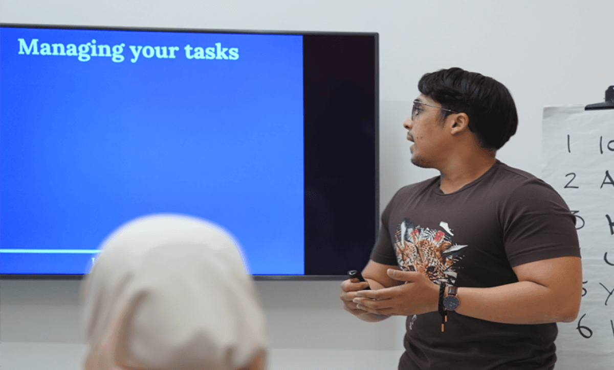 Leadership Communication : mindset, people, communication & decision